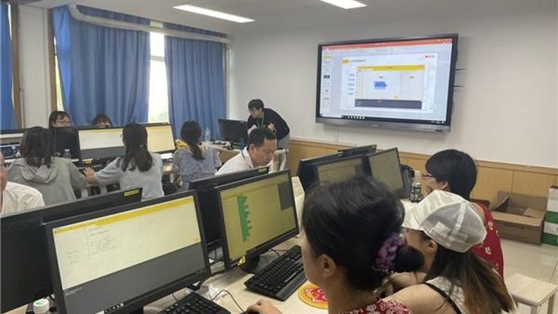 上海叉车培训速成班：掌握叉车技能，提升就业竞争力**